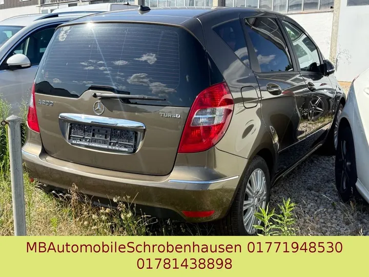 Mercedes-Benz A 200