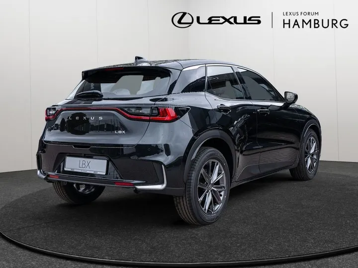 Lexus LBX