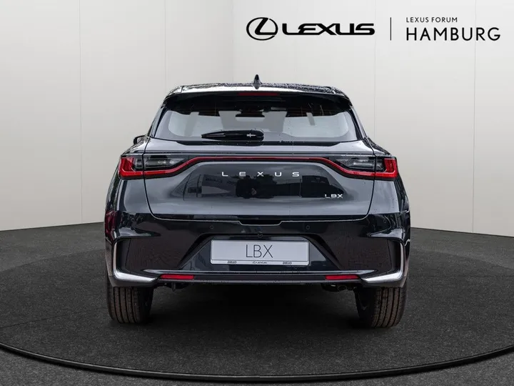 Lexus LBX