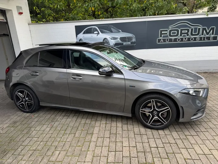 Mercedes-Benz A 250
