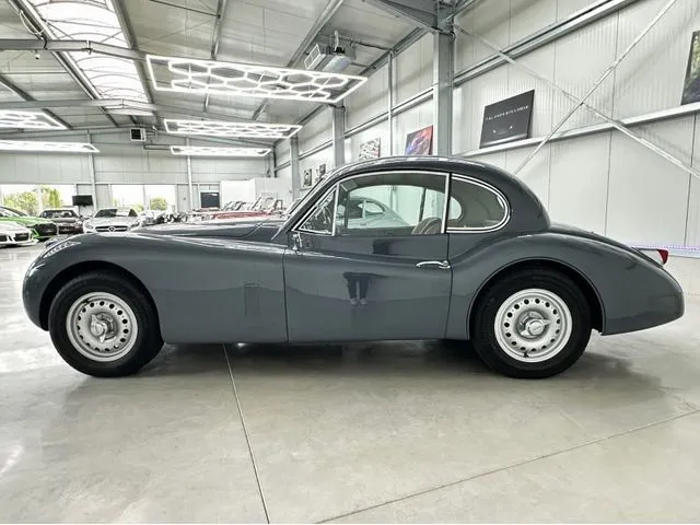 Jaguar XK