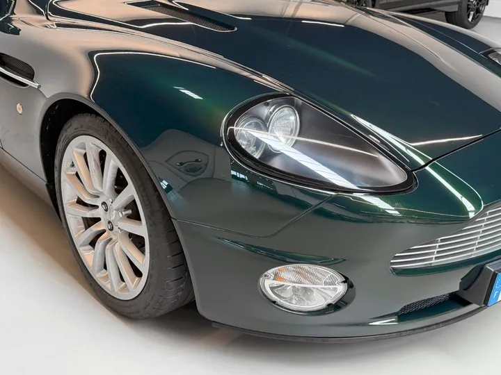 Aston Martin Vanquish