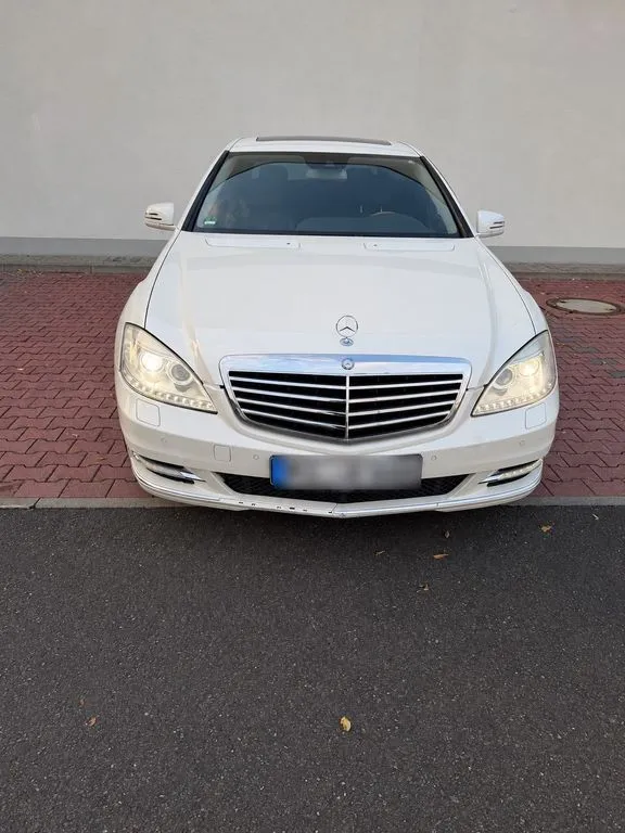 Mercedes-Benz S 400