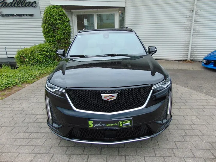 Cadillac XT6