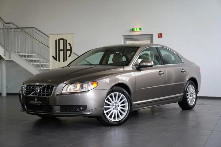 Volvo S80