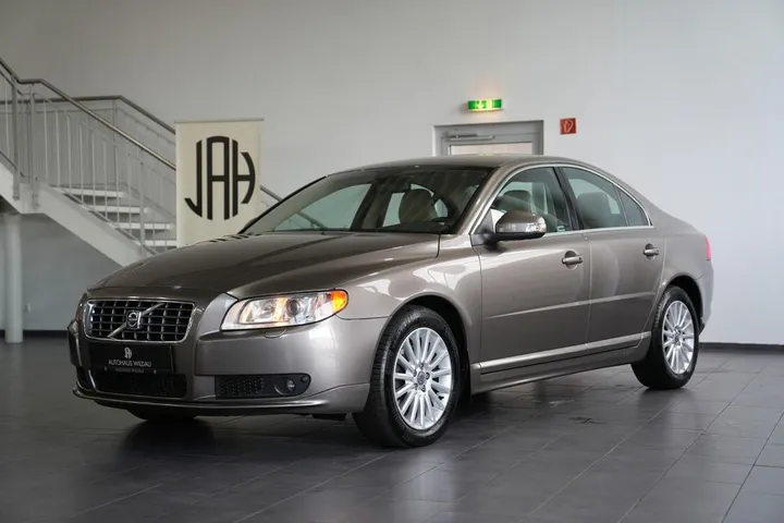 Volvo S80