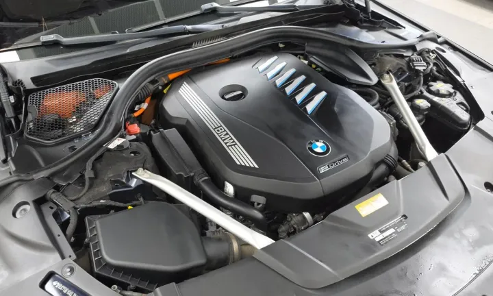 BMW 7-Series