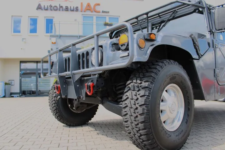 Hummer H1