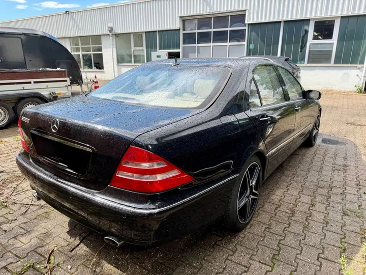 Mercedes-Benz S 600