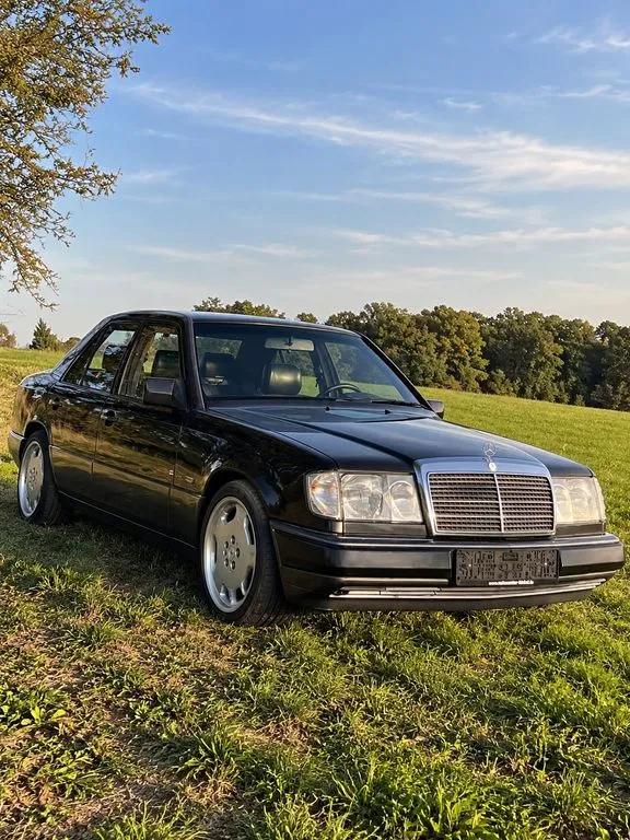 Mercedes-Benz 300
