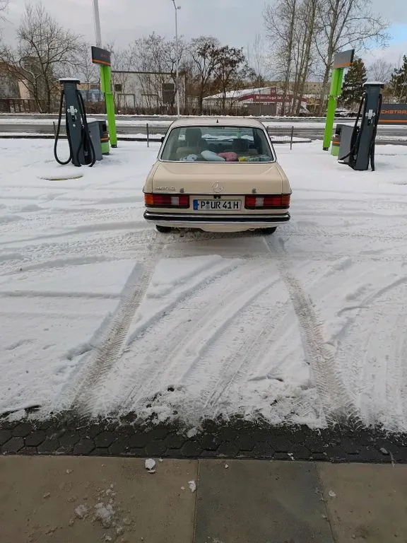Mercedes-Benz 300