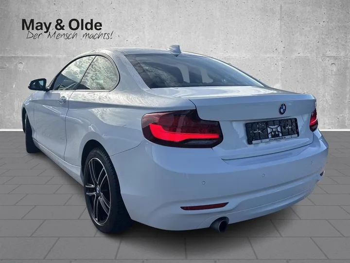 BMW 218