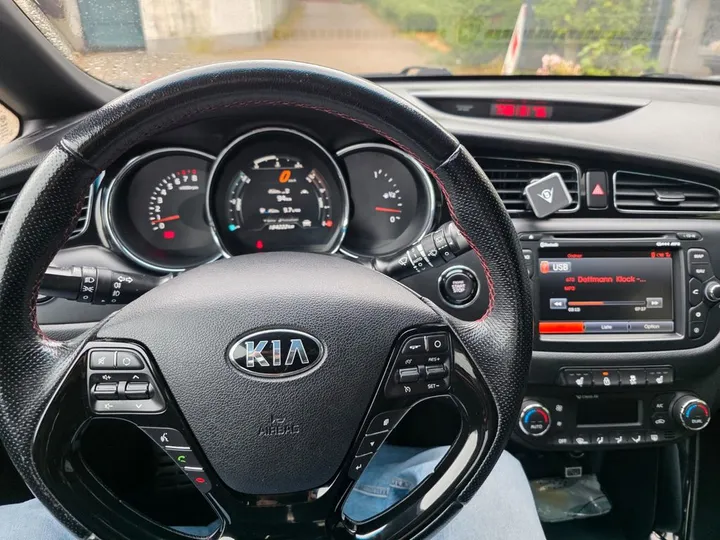 Kia cee'd / Ceed