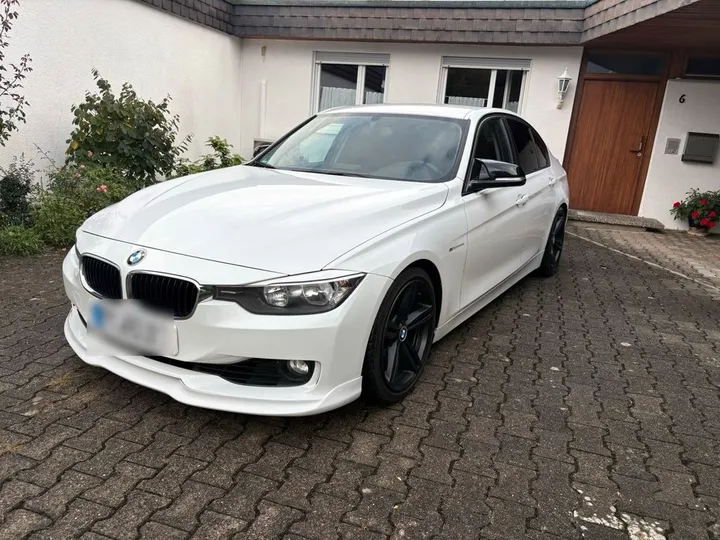 BMW 330