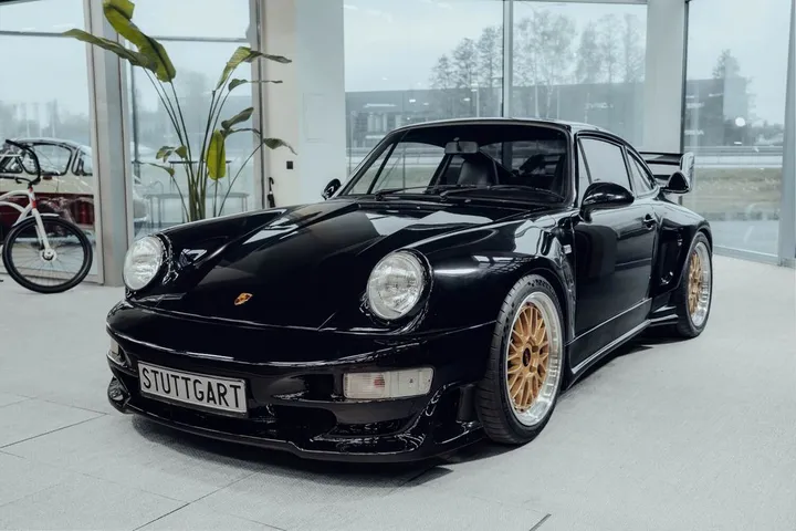 Porsche 911