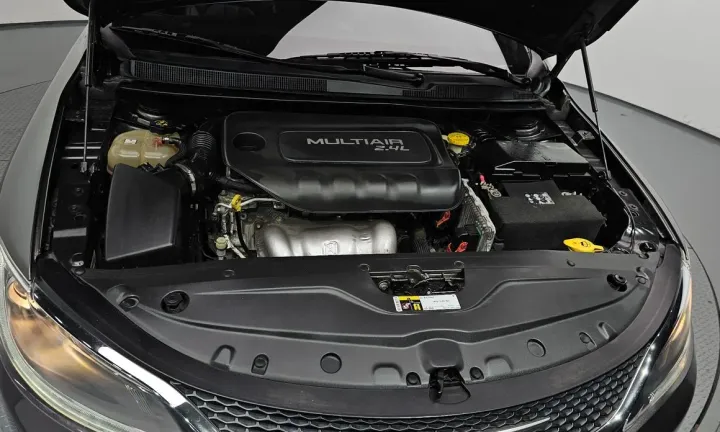 Chrysler 200