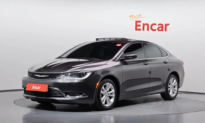 Chrysler 200