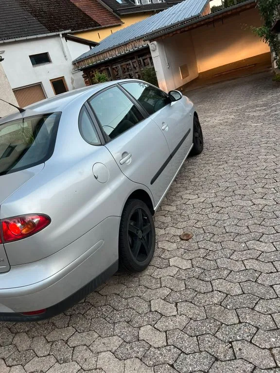 Seat Cordoba