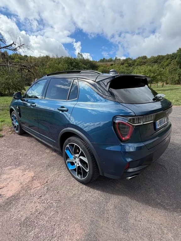 Lynk&Co 01