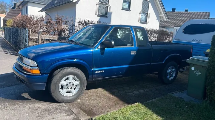 Chevrolet S-10