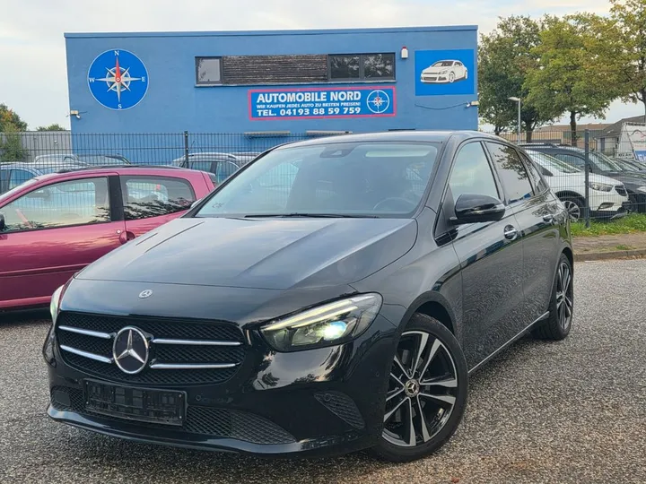 Mercedes-Benz B 220