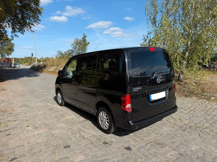 Nissan NV200