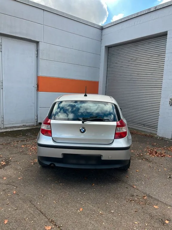 BMW 120