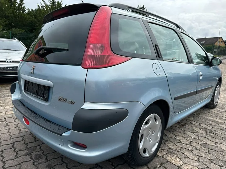 Peugeot 206