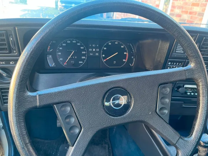 Opel Senator