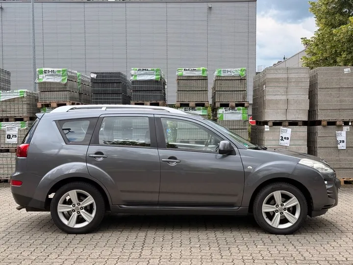 Peugeot 4007