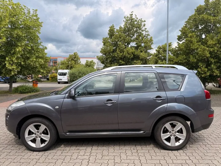 Peugeot 4007