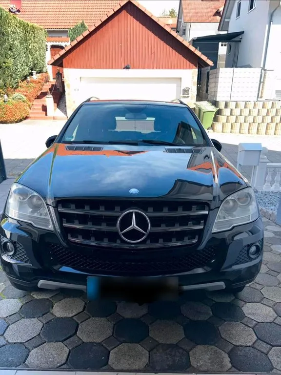 Mercedes-Benz ML 280