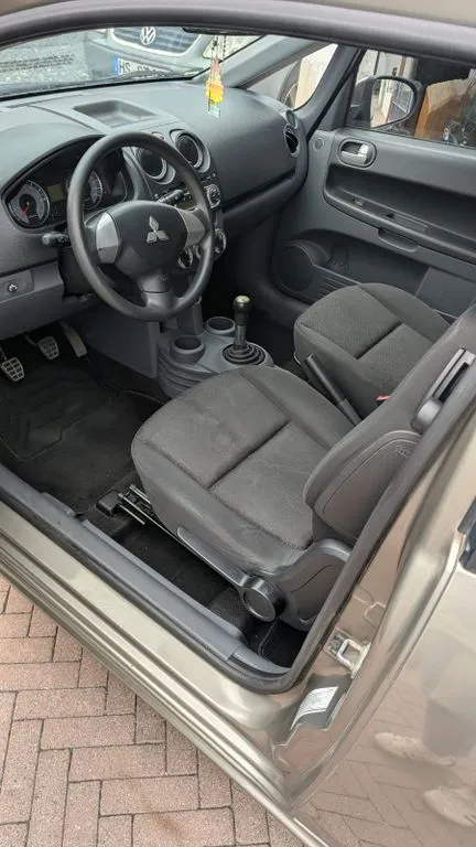 Mitsubishi Colt