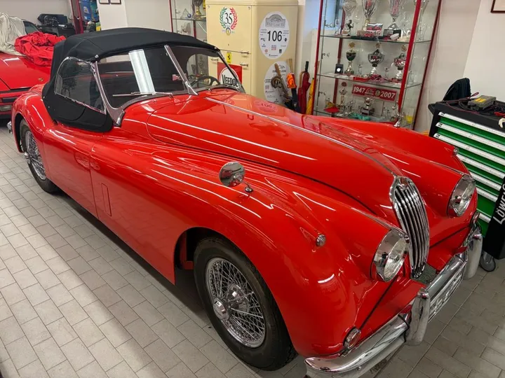 Jaguar XK
