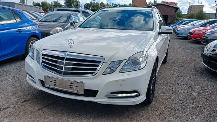 Mercedes-Benz E 220