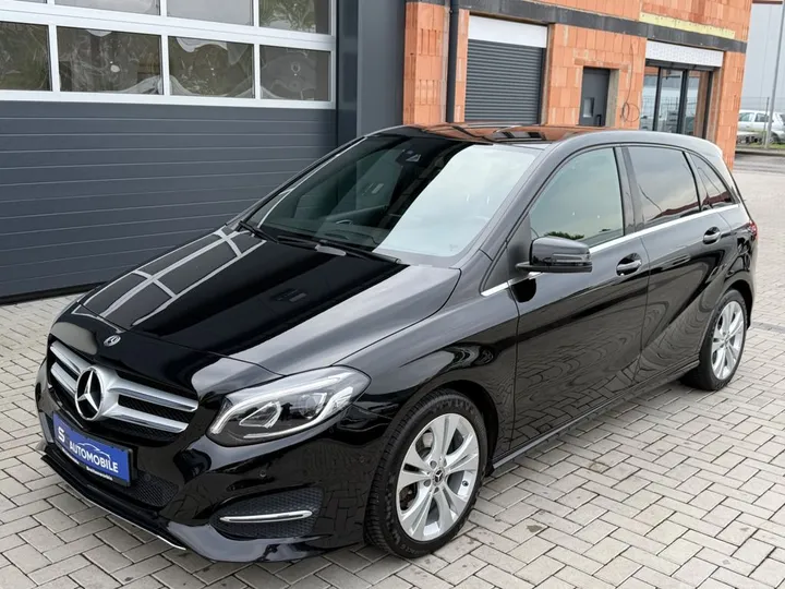 Mercedes-Benz B 220