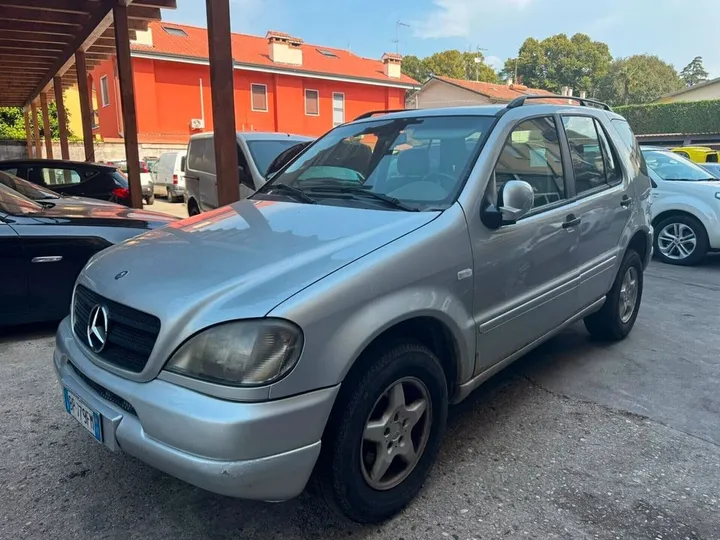 Mercedes-Benz ML 270