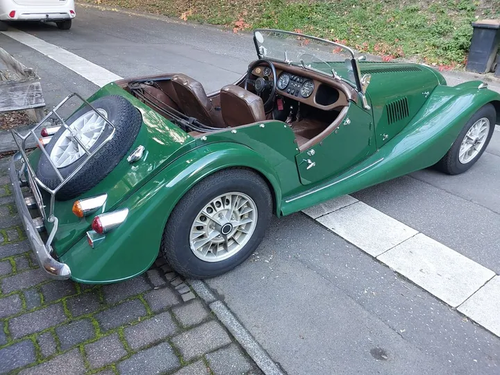 Morgan Plus 8
