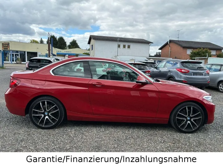 BMW 225