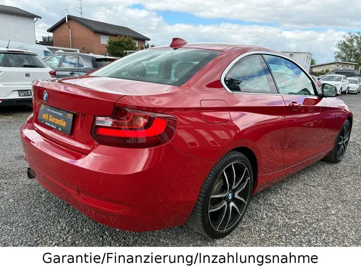 BMW 225