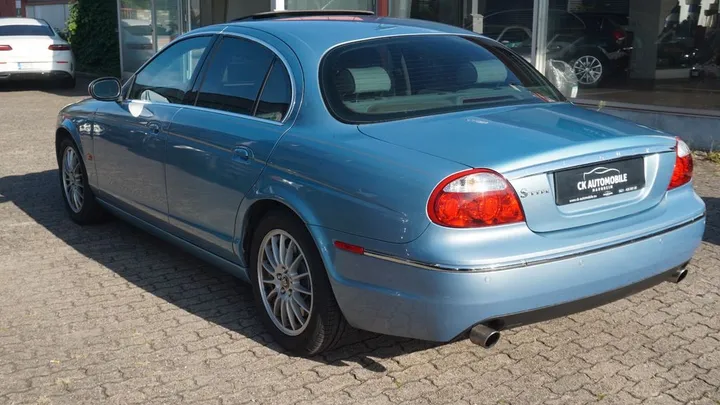 Jaguar S-Type