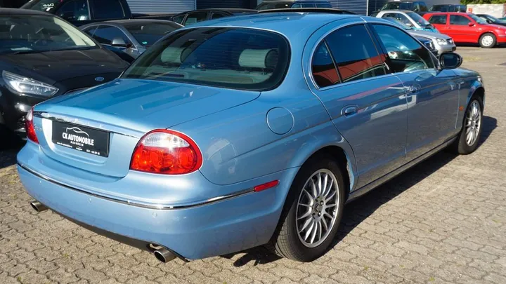 Jaguar S-Type