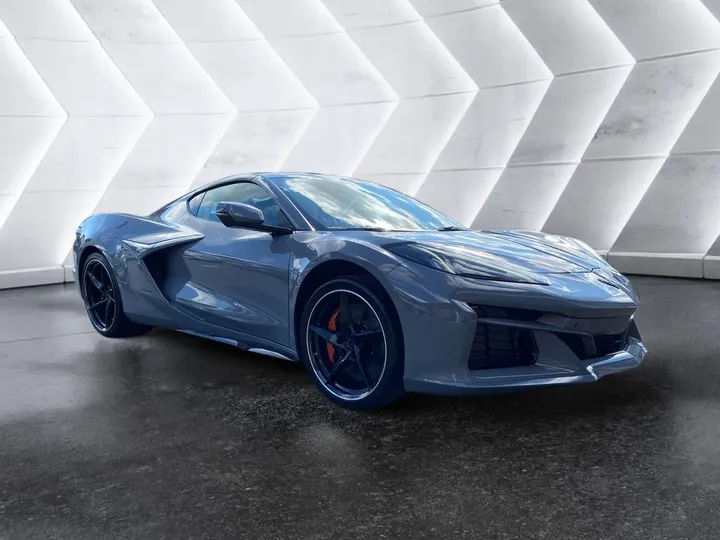 Corvette C8