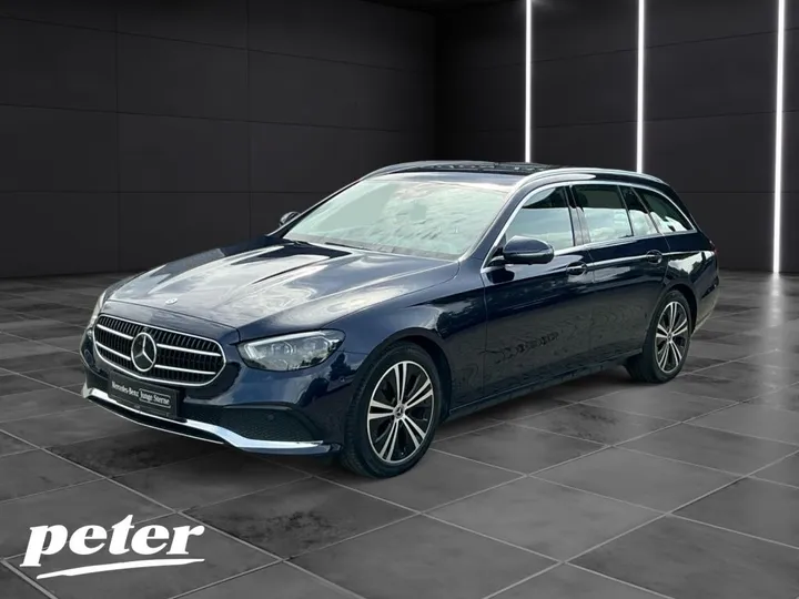 Mercedes-Benz E 220