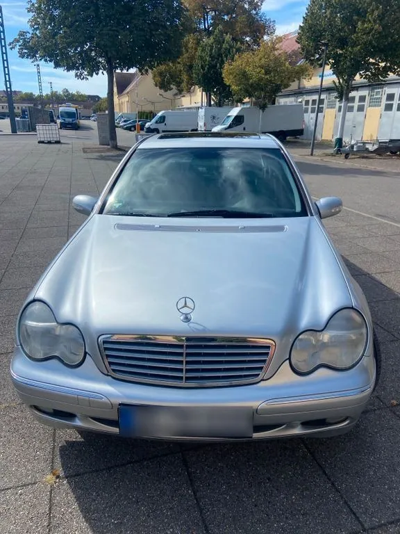 Mercedes-Benz C 180