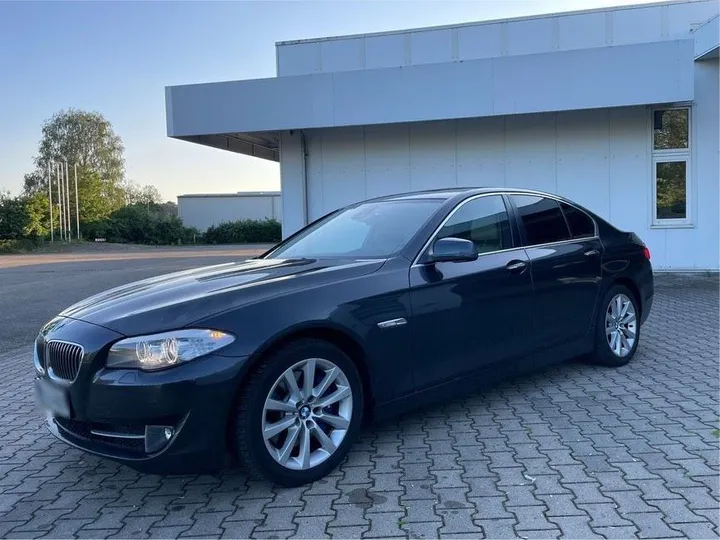 BMW 525