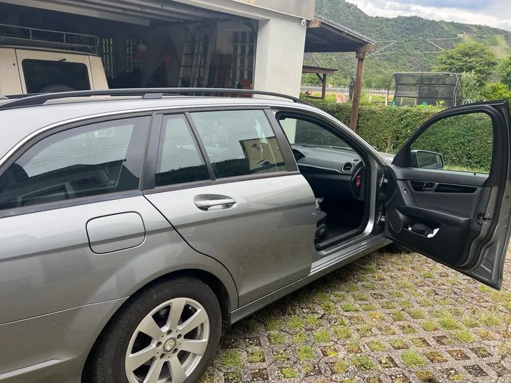 Mercedes-Benz C 200