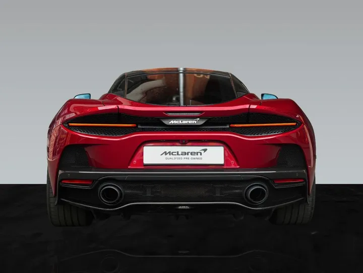 McLaren GT
