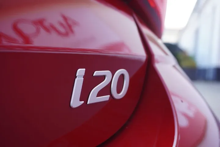 Hyundai i20