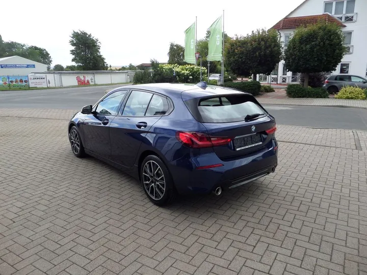 BMW 120